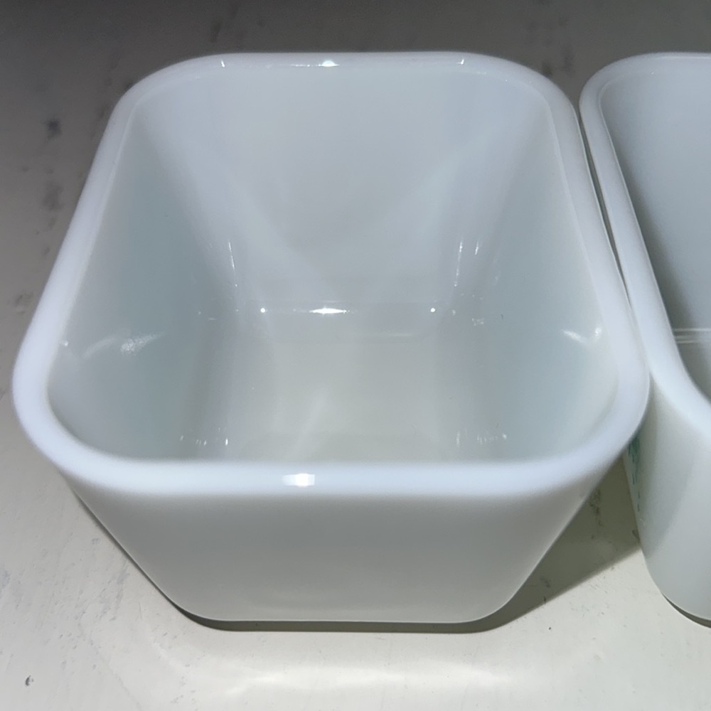 Vintage Pyrex 501 Amish Butterprint Rooster Fridge Set of 2 Pieces 1 Lid - Picture 10 of 13